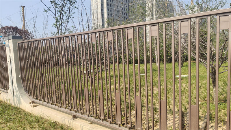 圍墻護(hù)欄
