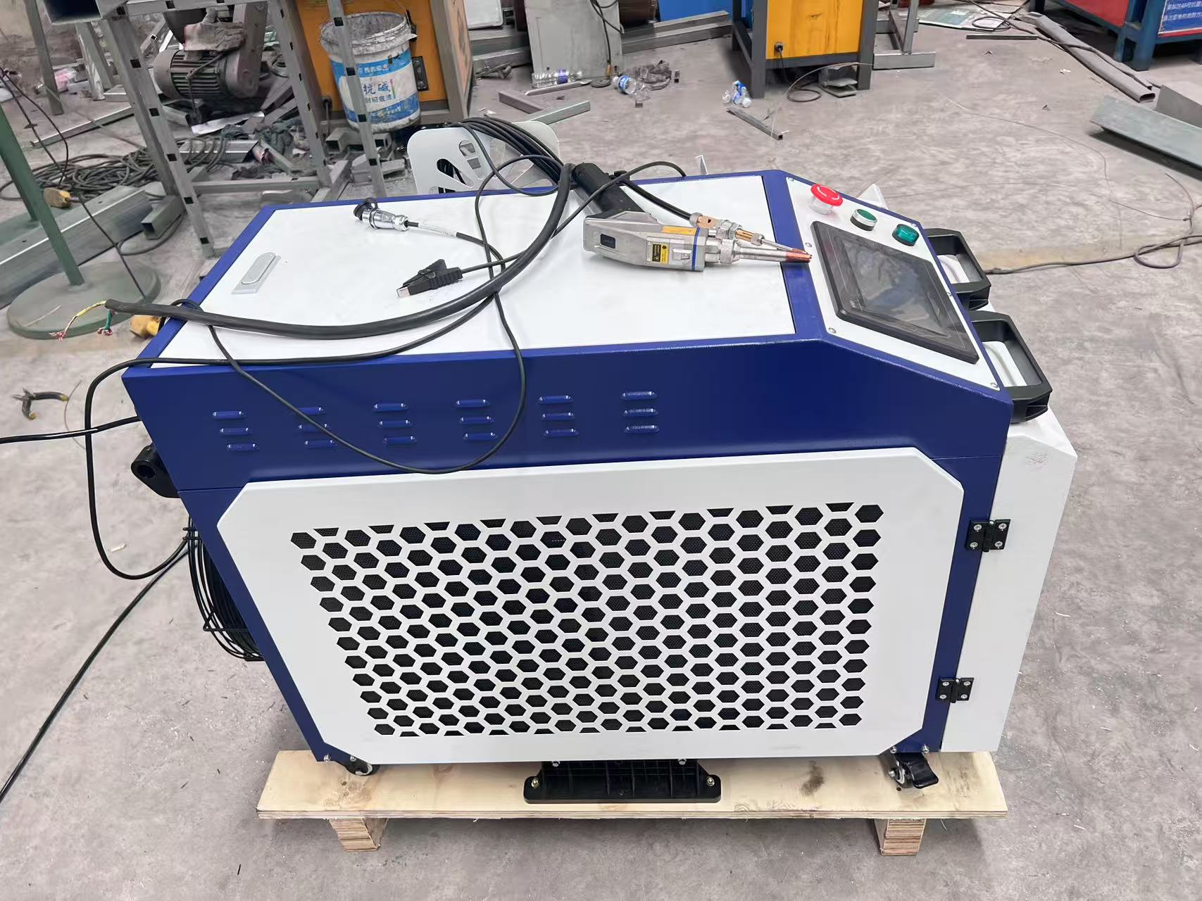 激光焊接機
